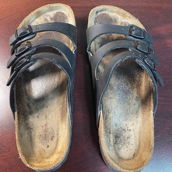 Women’s 3 Strap Birkenstocks Size 38 - Picture 1 of 3